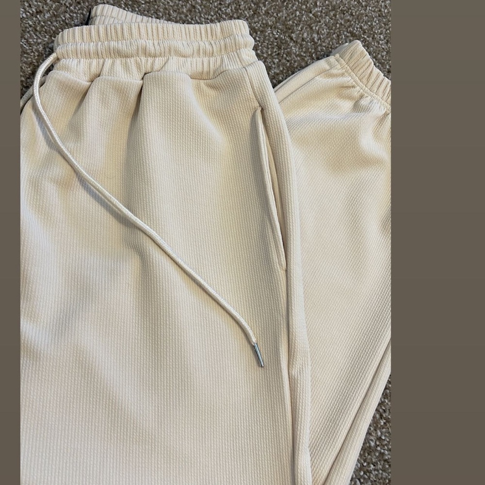 cute joggers !